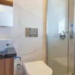 Oeluedeniz 4 Bedroom With Private Pool Hot Tub ヴィラ