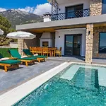 Oeluedeniz 4 Bedroom With Private Pool Hot Tub Villa *