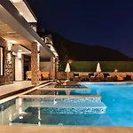 Oeluedeniz 4 Bedroom With Private Pool Hot Tub Villa *