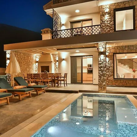 Вилла Oeluedeniz 4 Bedroom With Private Pool Hot Tub Фетхие