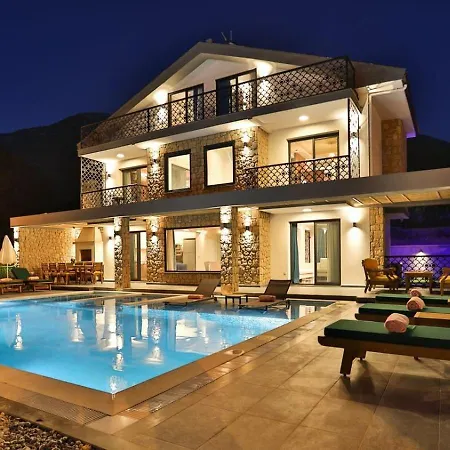 Вилла Oeluedeniz 4 Bedroom With Private Pool Hot Tub
