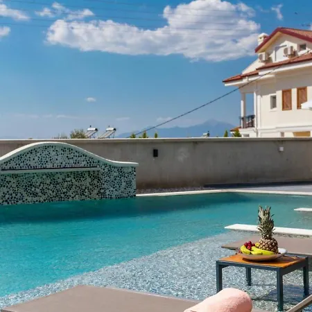 Oeluedeniz 4 Bedroom With Private Pool Hot Tub * Фетхие