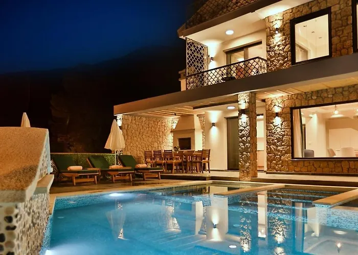 Vila Oeluedeniz 4 Bedroom With Private Pool Hot Tub Fethiye
