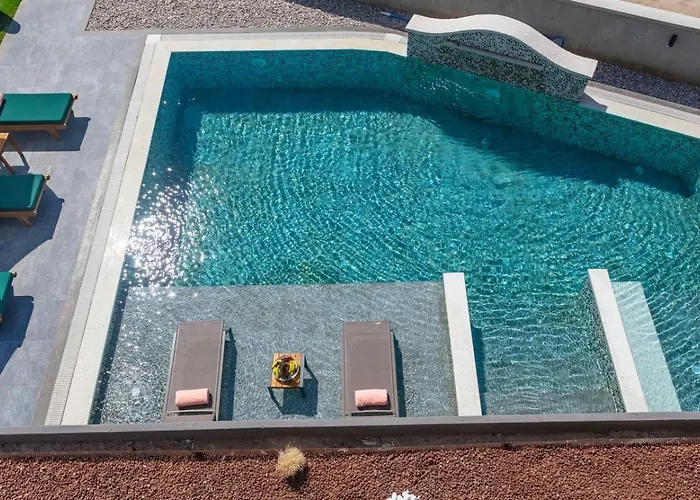 Vila Oeluedeniz 4 Bedroom With Private Pool Hot Tub Fethiye