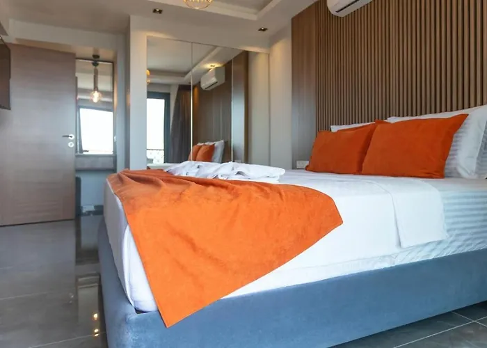 Oeluedeniz 4 Bedroom With Private Pool Hot Tub Vila Fethiye