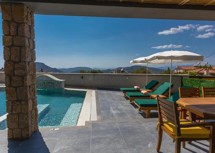 Вилла Oeluedeniz 4 Bedroom With Private Pool Hot Tub *