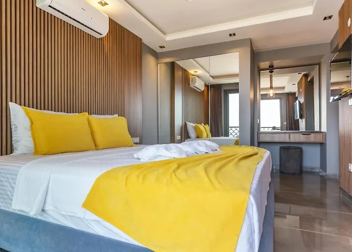 Вилла Oeluedeniz 4 Bedroom With Private Pool Hot Tub *